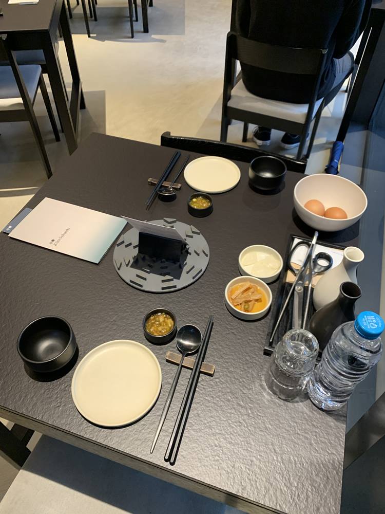 샤브샤브 기본 테이블 세팅