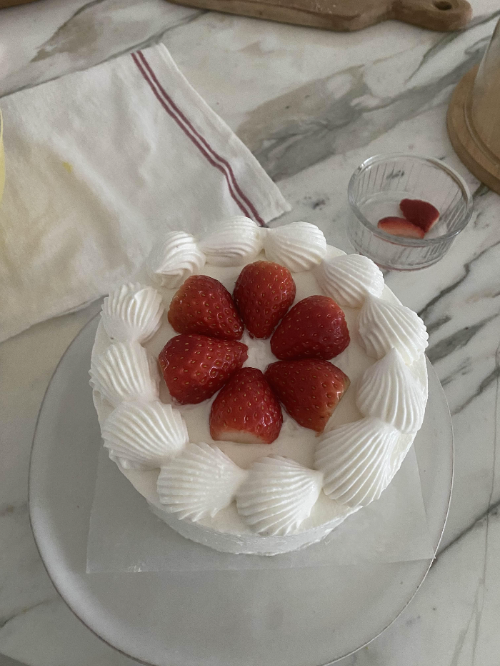 딸기 생크림 케이크
