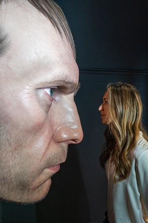 론 뮤익 작품 1 (출처 : The Times)