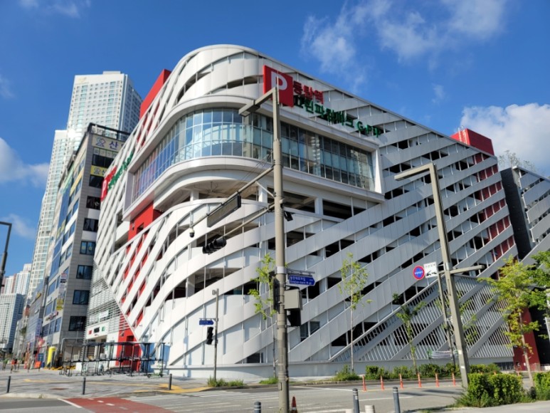 SRT 동탄역 무료 주차장