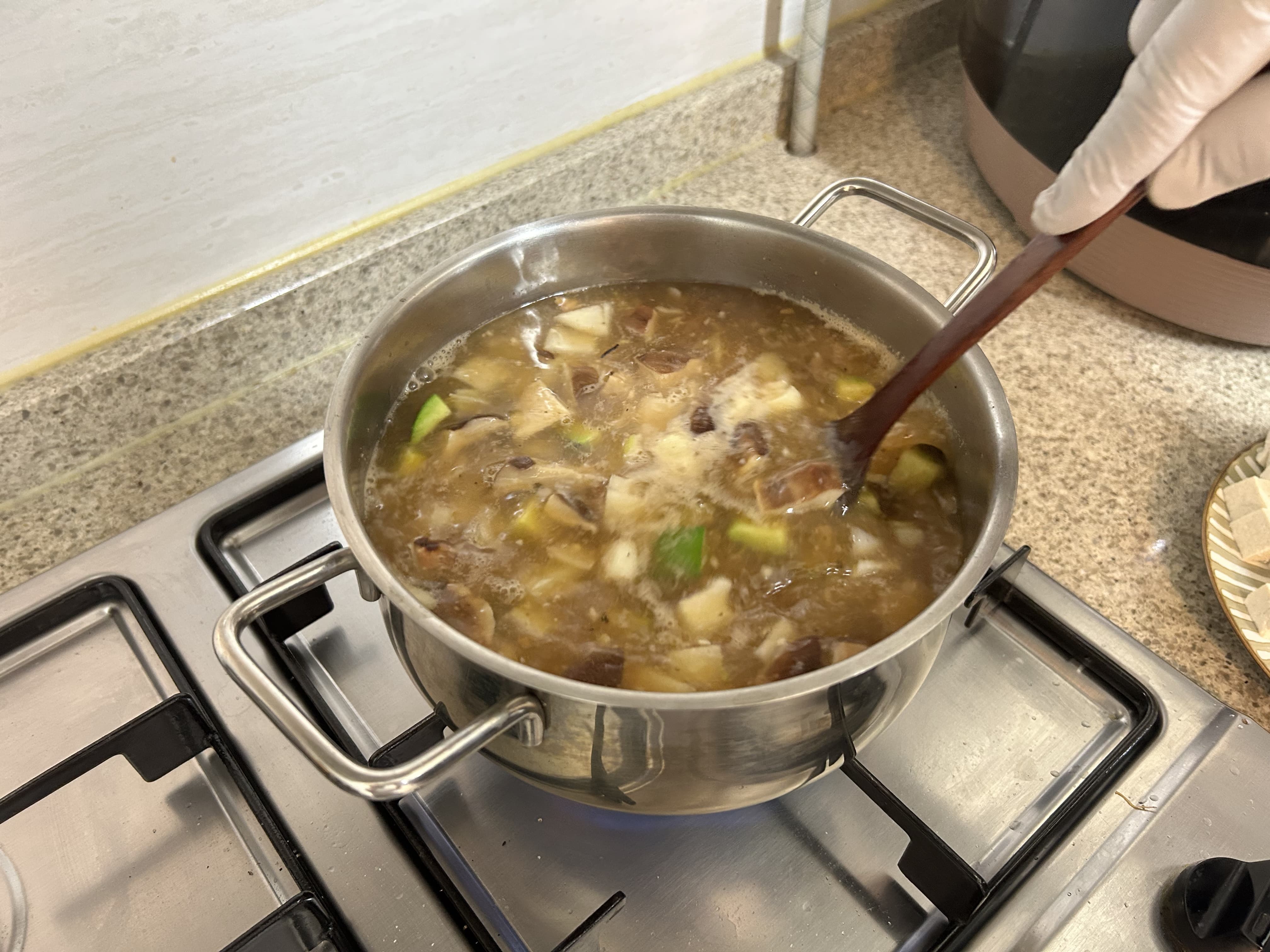 [chef&amp;#44; Daddy] 봄 제철요리! 달래된장찌개 레시피 (표고버섯&middot;애호박 듬뿍)