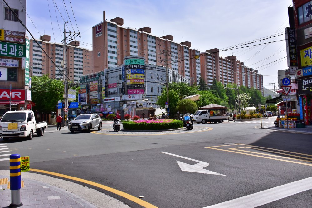 부산 도시철도 2호선 주례역 주례럭키아파트