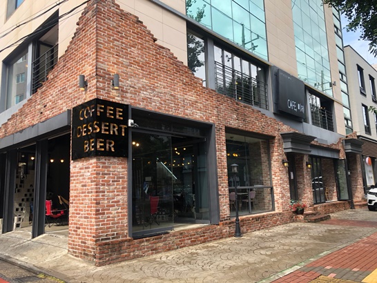 cafe미제외관' data-filename=