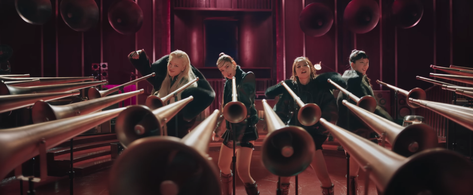 고막속을 울리는 장면