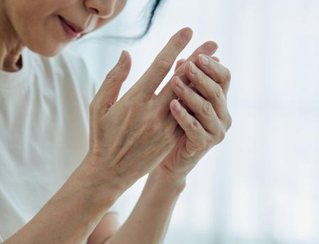류마티스 관절염 증상의 악화