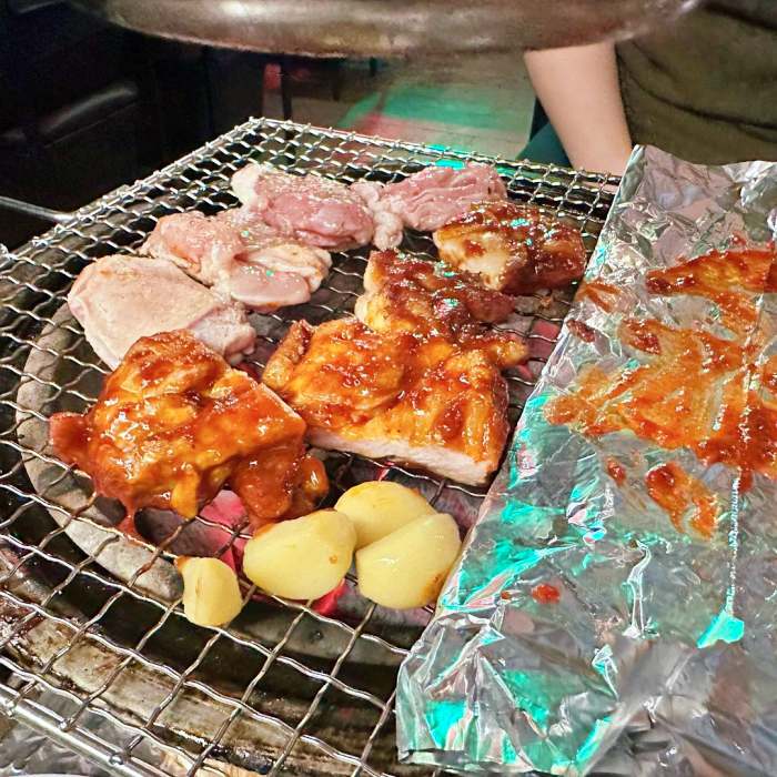 소금구이 양념구이 돌판 닭볶음 뚝방닭구이 숯불 닭구이 안산 고잔 맛집 추천 생방송투데이 맛의 승부사