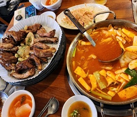 등갈비구이-등갈비전골