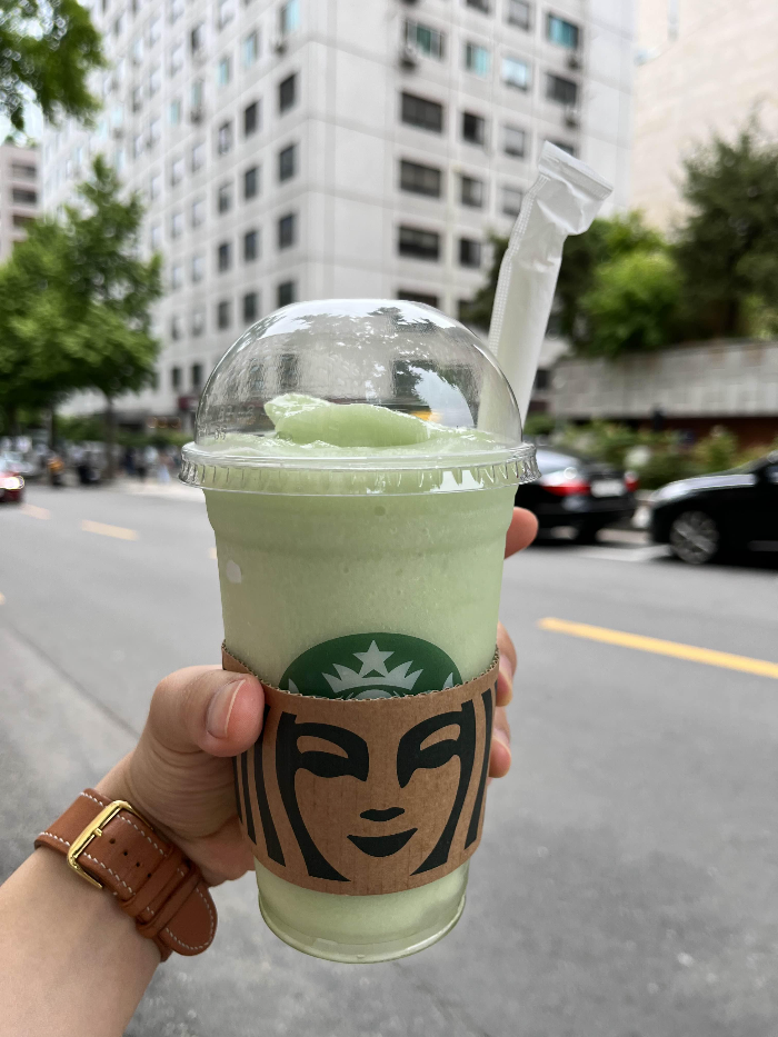 벤티사이즈의 라이트라임키위블렌디드