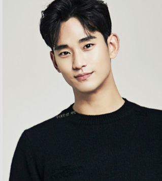 배우 김수현 태국팬미팅 배드민턴 논란