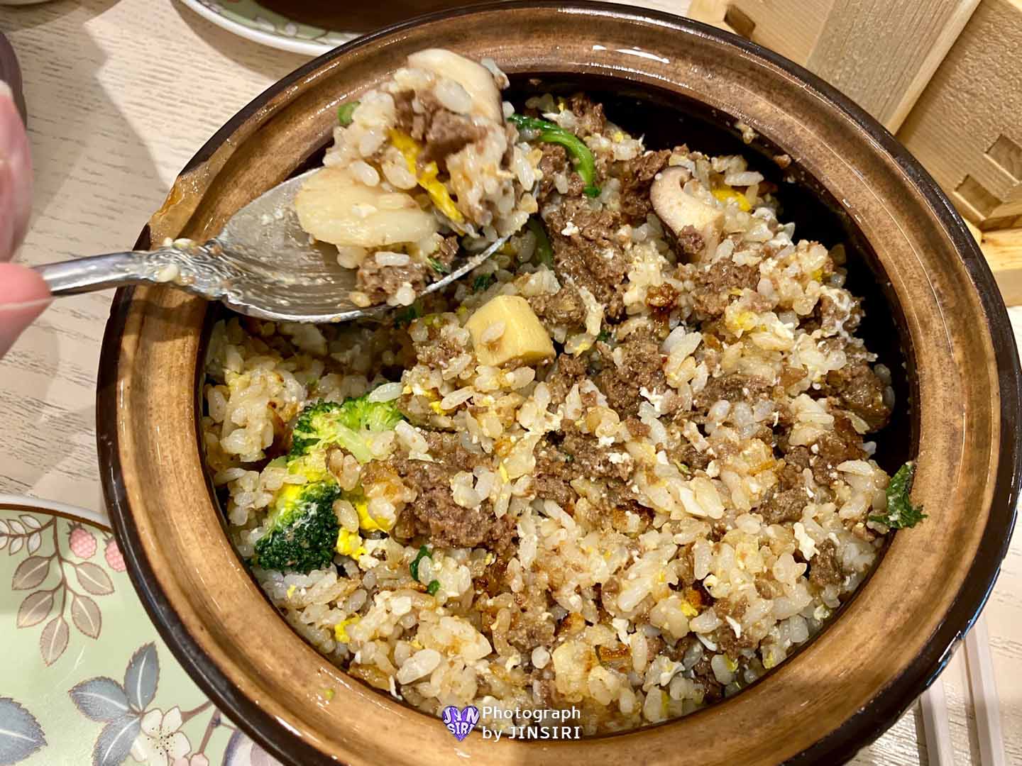 μμΈ λͺ©λ ν콩μμ λ€μ¬ μΆμ² νλλ°±νμ μ°μ‘νλ©΄