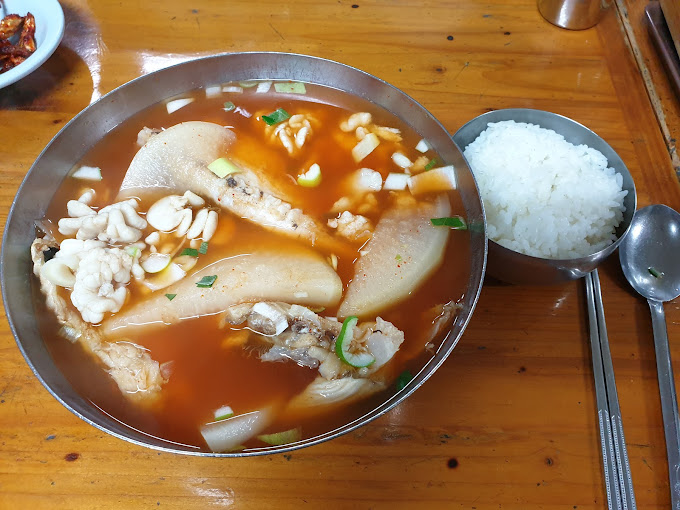 여의도 3대 대구탕 '신송한식'