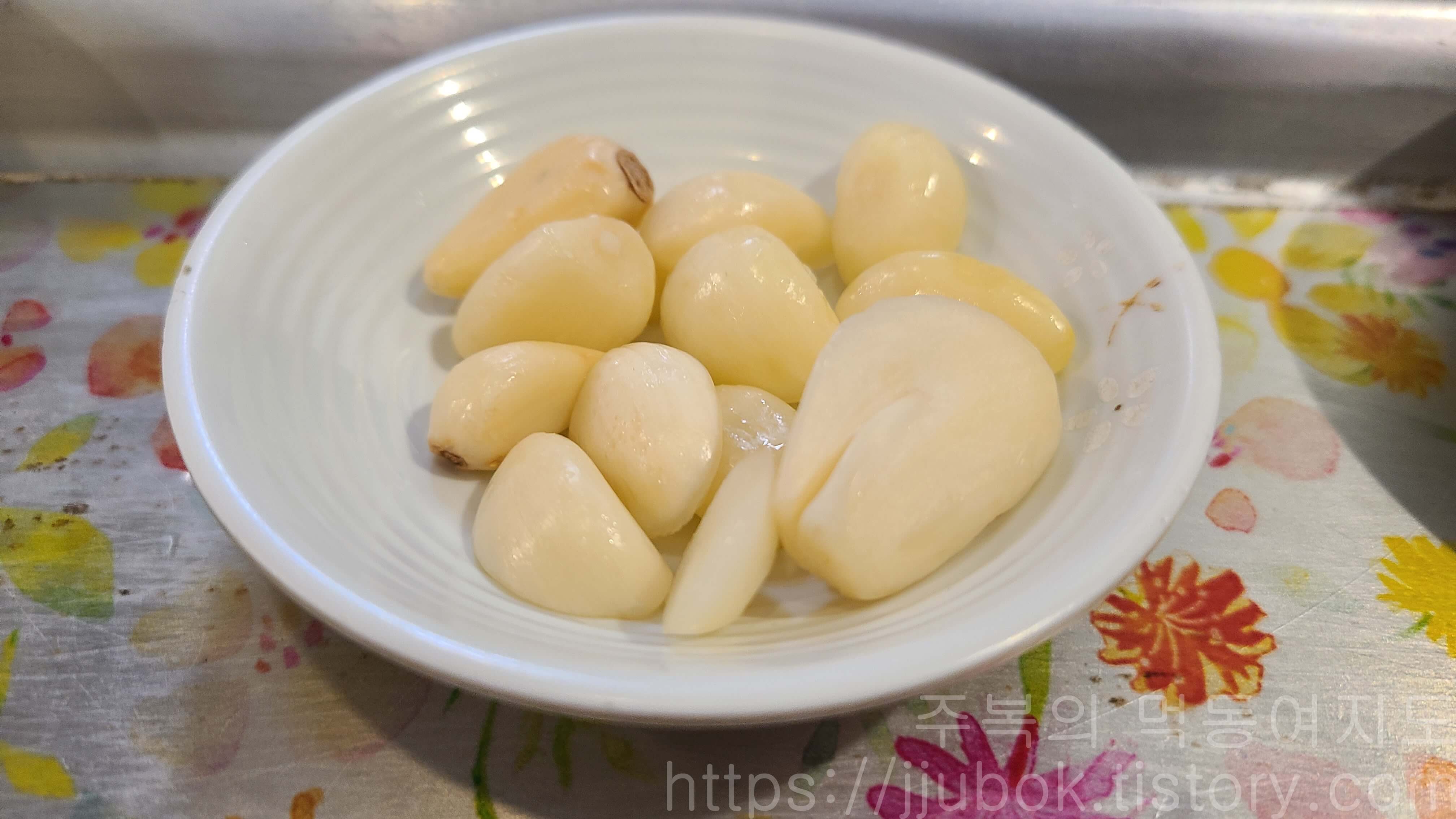 망원동-돼지구이집-꿀백-마늘