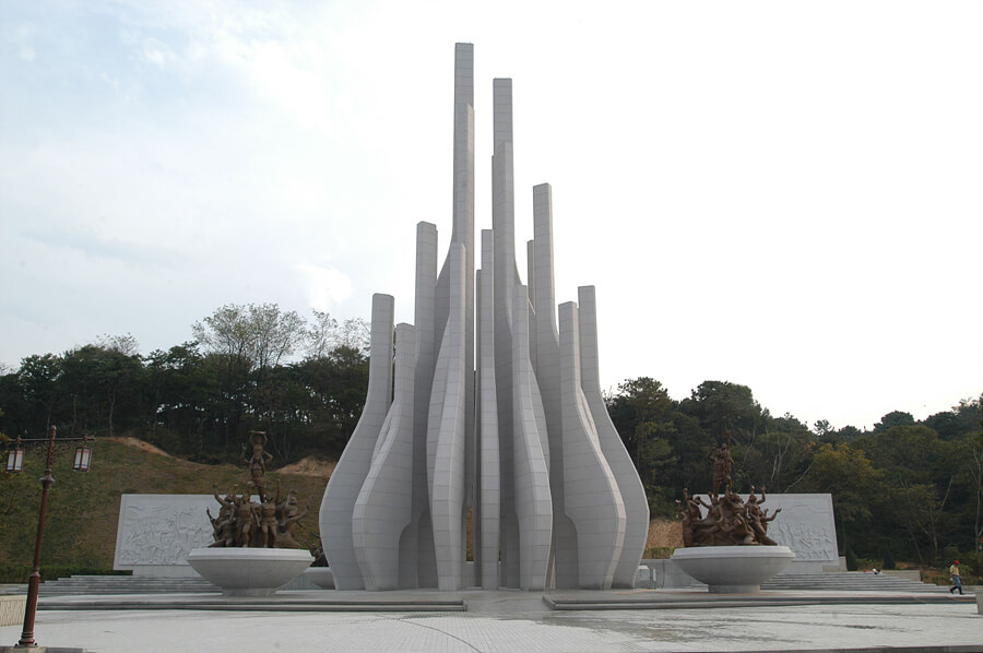 광주광역시 서구에 위치한 광주학생운동기념탑(출처: 광주광역시 홈페이지)