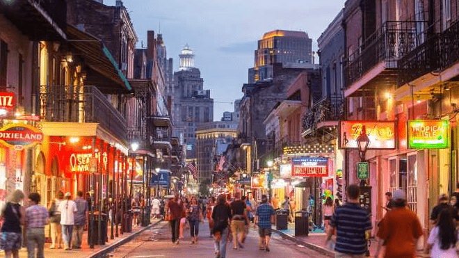 미국 뉴올리언스 관광지 추천 버번 스트리트