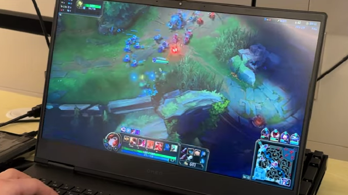 2023 HP 오멘 16 라이젠7 게임 활용 모습