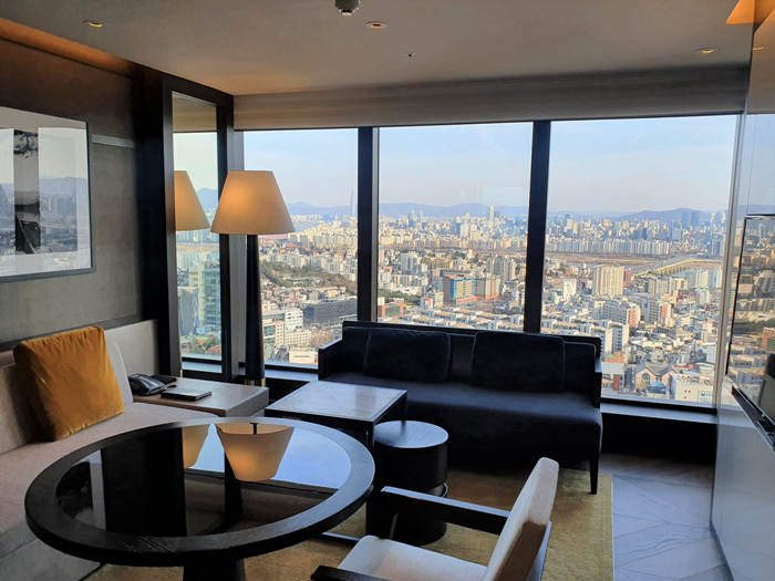 거실에서-보이는-한강뷰