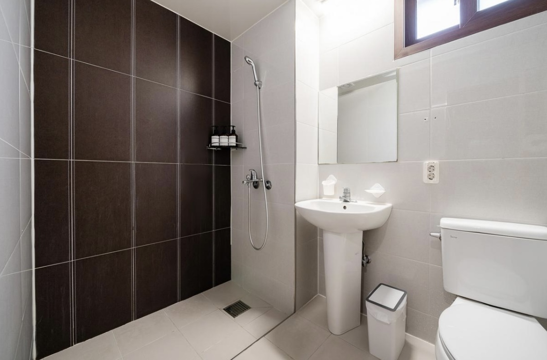 제주 공항 근처 가성비 숙소 테라스가 있는 '호텔 스테이현' 1박 후기