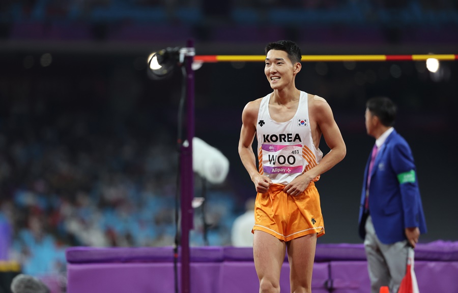 항저우 아시안게임 우상혁 높이뛰기 은메달