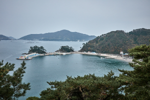 항도몽돌해변