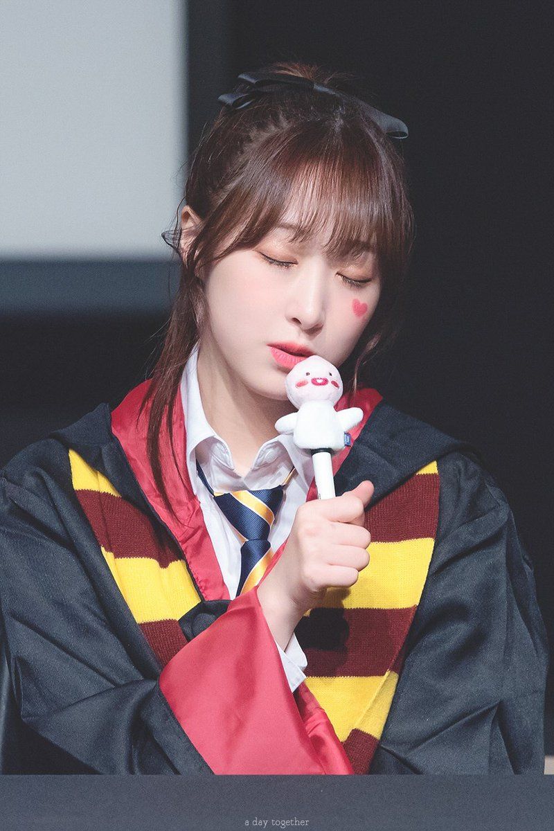 우주소녀 수빈 인스타그램 사진 몸매 얼굴 화보 움짤 트위터 고화질 우주소녀 수빈 인스타그램 사진 몸매 얼굴 화보 움짤 트위터 고화질