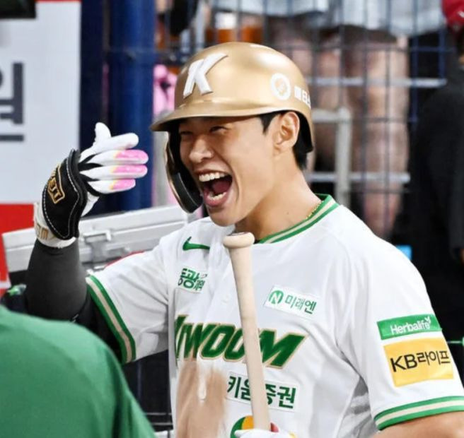 송성문 야구선수 연봉 나이 프로필 학력 고향: 샌디에이고 파드리스 MLB 성공 비결, 20-20 기록 완벽 분석