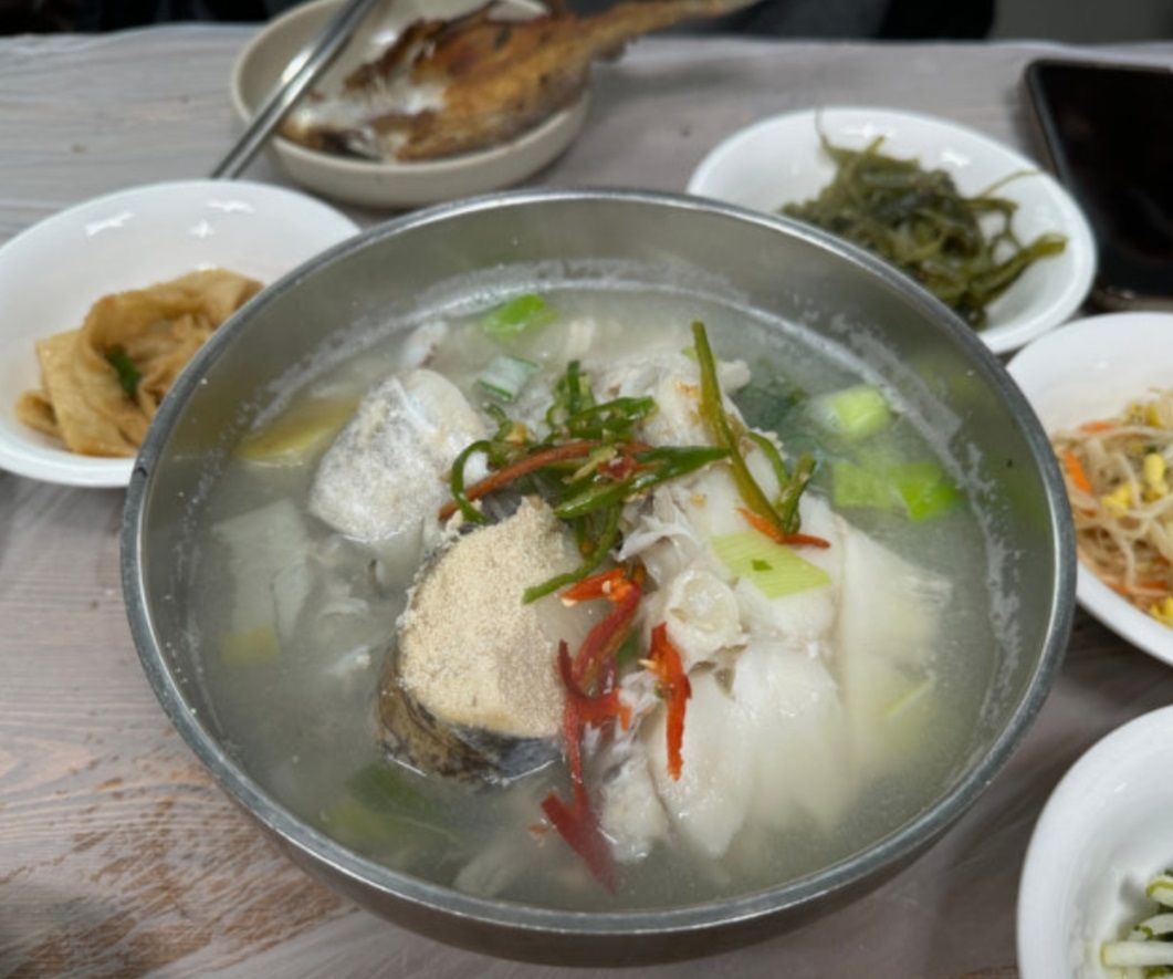 동테탕-화진호이선장네