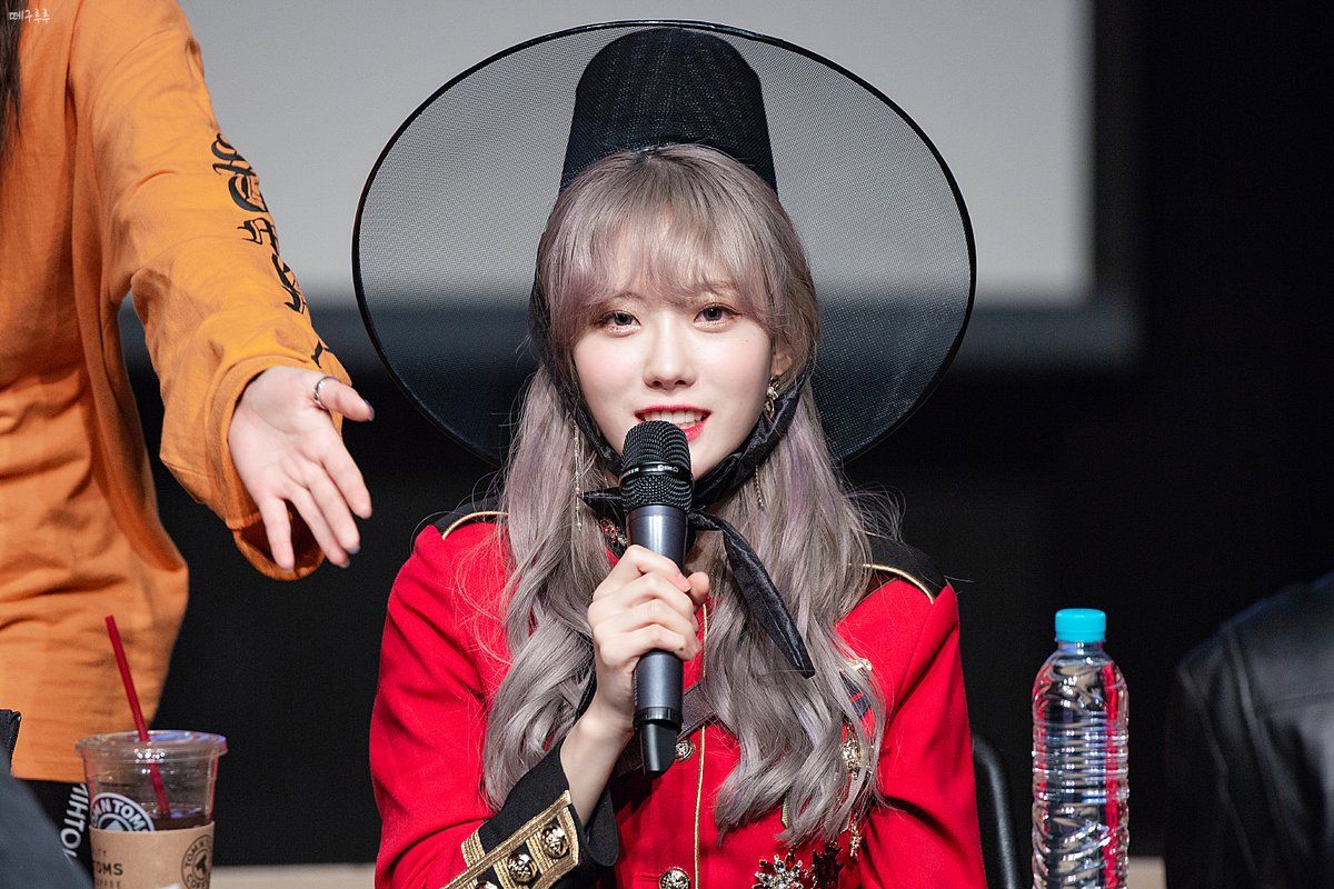 우주소녀 루다 인스타그램 사진 몸매