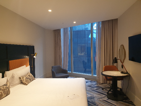 멜버른 호텔 vs 에어비앤, 도심 vs 로컬 선택 기준 그리고 공항 우버 이용법_객실 내부