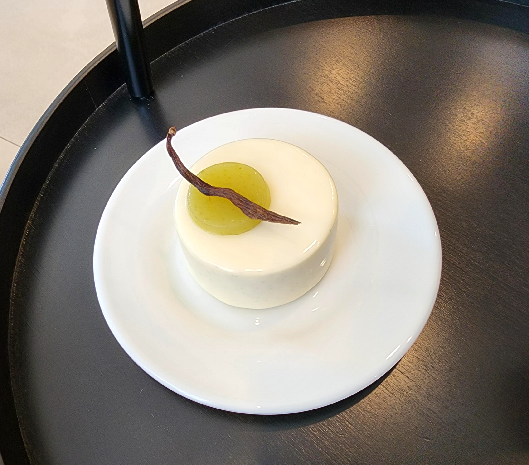 르페셰미뇽_바닐라