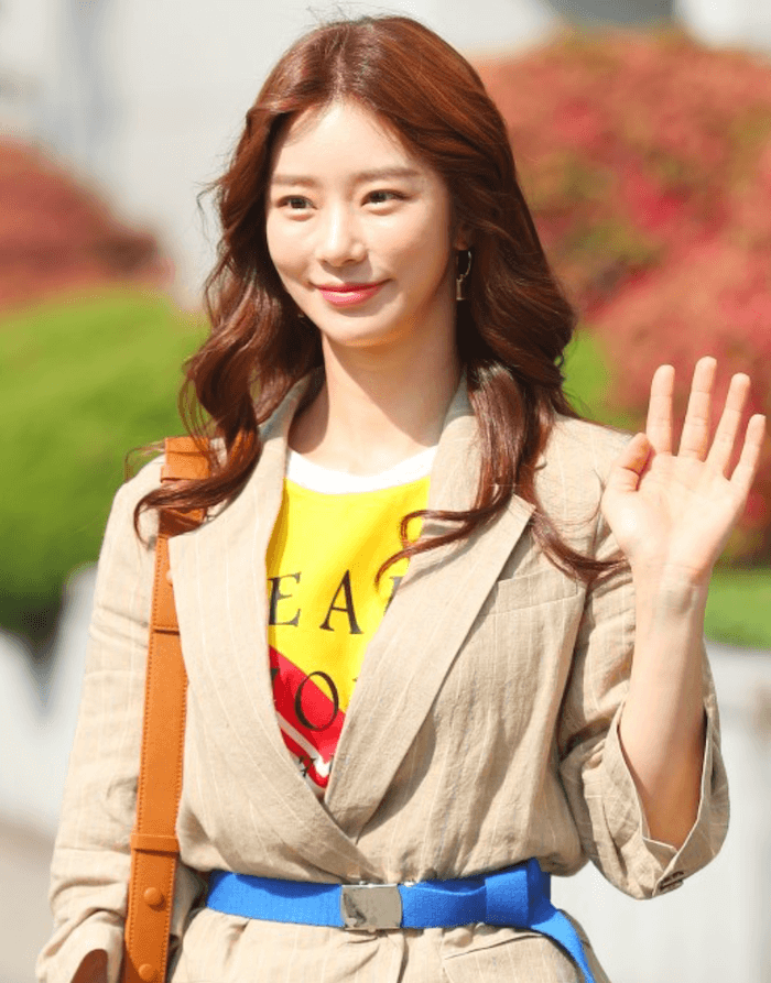 이주빈