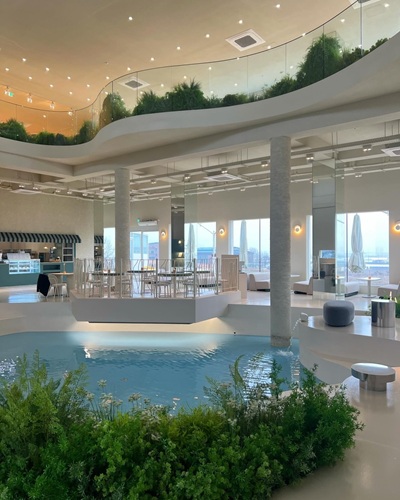 올데이브런치카페의 실내 모습을 찍은 사진