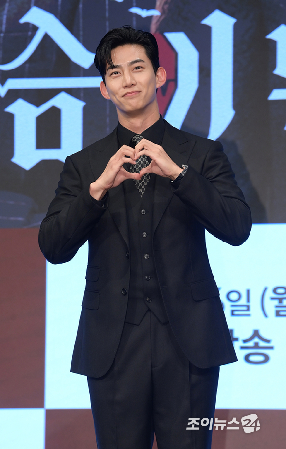 배우 옥택연이 26일 서울 구로구 신도림동 더세인트에서 열린 KBS 2TV 새 월화드라마 '가슴이 뛴다' 제작발표회에 참석하고 있다. [사진=정소희 기자]