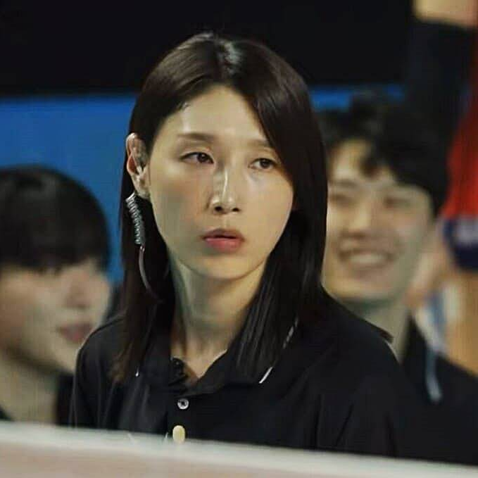 전-배구선수-김연경