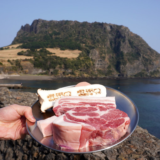 제주 성산 흑돼지 '전망좋은횟집&흑돼지'