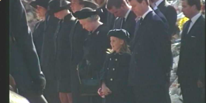 다이애나 비 장례식에 참석한 윌리엄, 해리 왕자