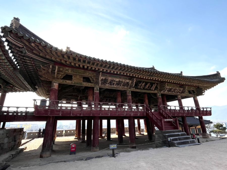 영남루 전경2