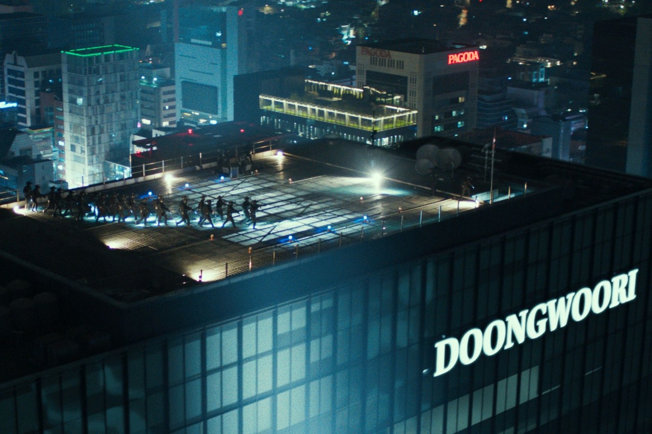 군체 영화 줄거리