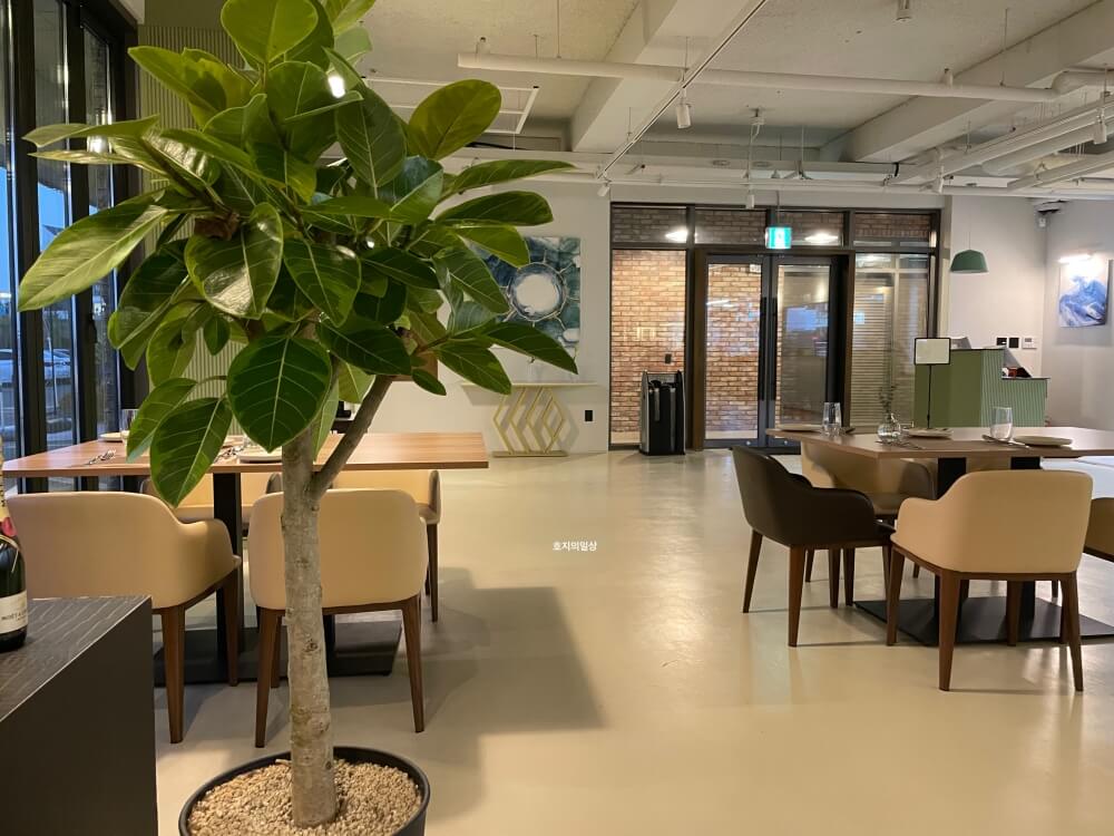 에드워드 권 파인다이닝 에디스키친 천안 - 입구 좌석