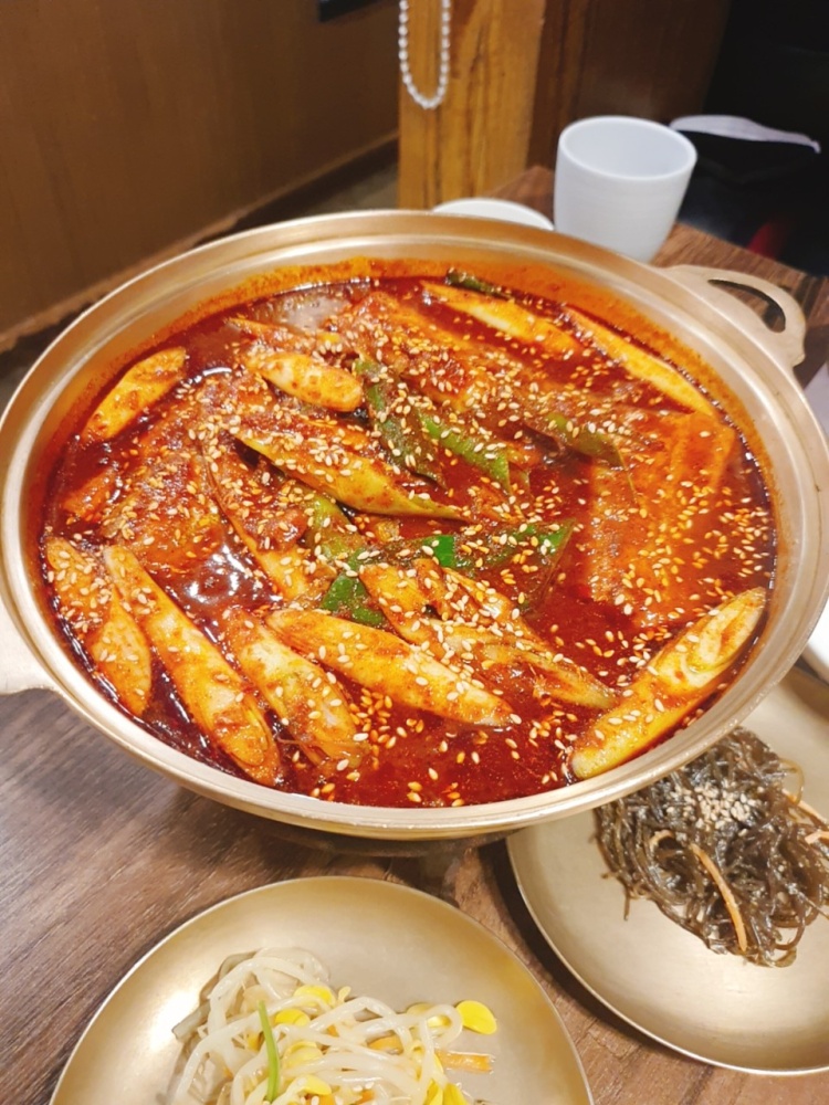 부천 신중동역 전설의 맛 시래기 듬뿍! 제주도 스타일 생 갈치조림 맛집 추천