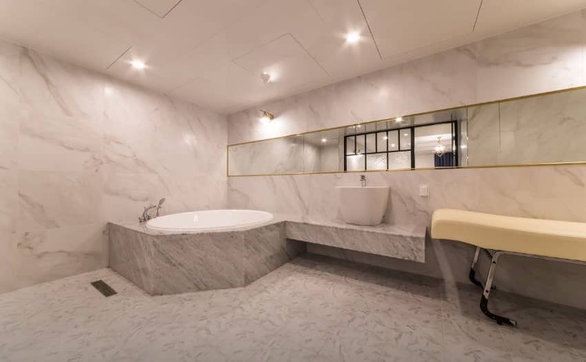 하비비무인텔의-가족탕