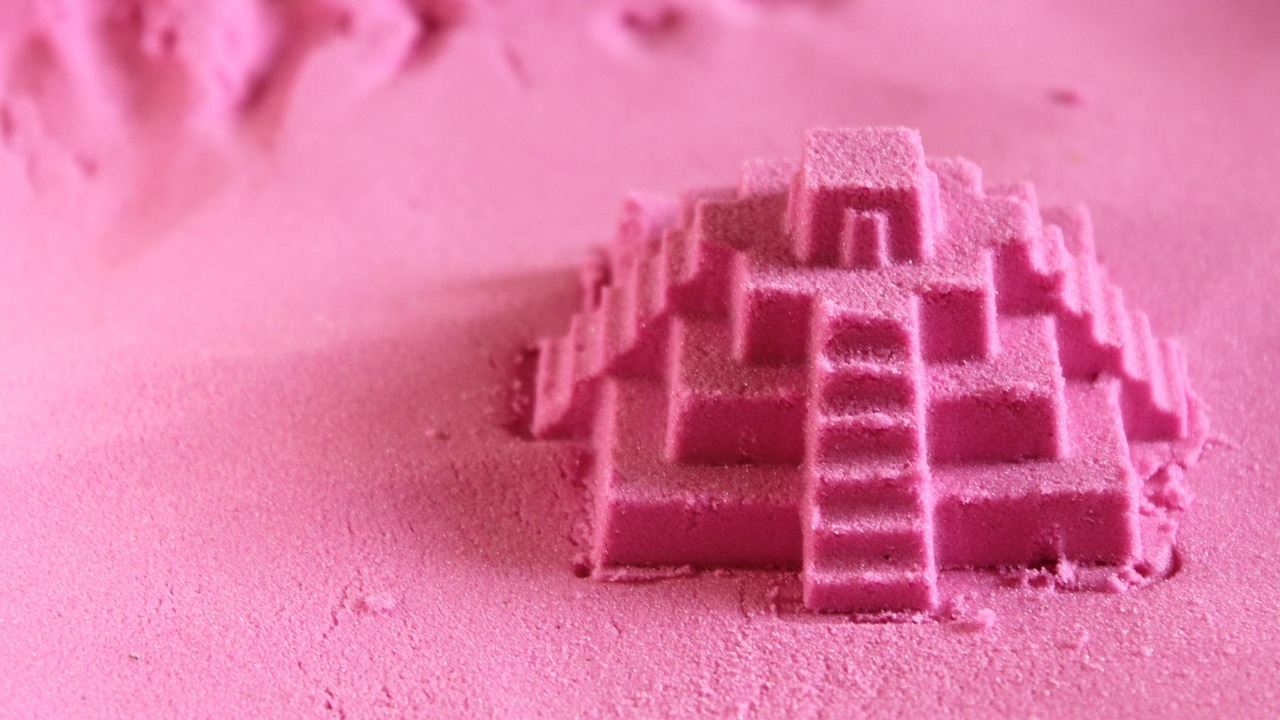 장난감 앞에서 떼쓰는 아이, 부모의 태도가 ‘감정 조절’의 시작점이 됩니다