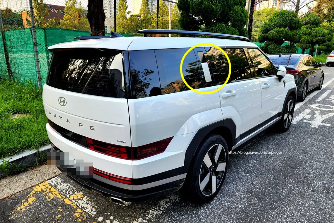 현대자동차가 오는 10일 출시할 '싼타페 풀체인지(MX5)'가 주목받고 있는 가운데, 독특한 기능이 포착돼 눈길을 끈다.