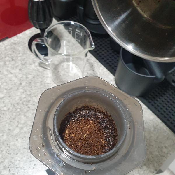 월드 에어로프레스 챔피언십(WAC) 우승자들의 레시피_2023년_원두 2g 추가