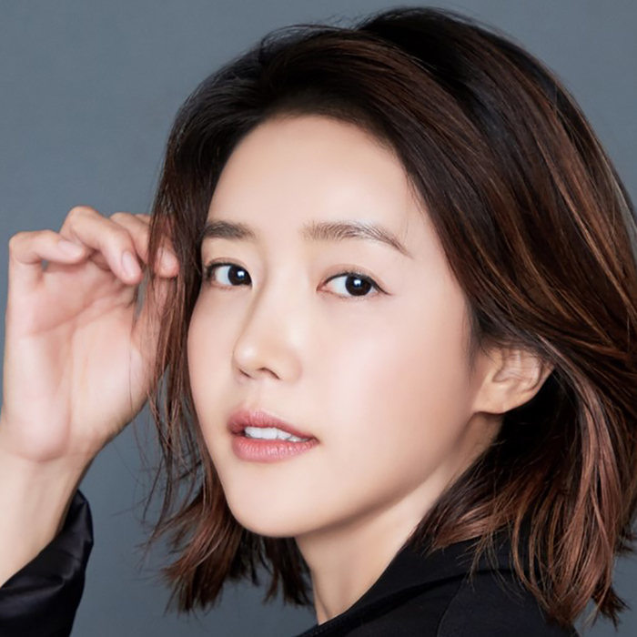 보이시한 채정안