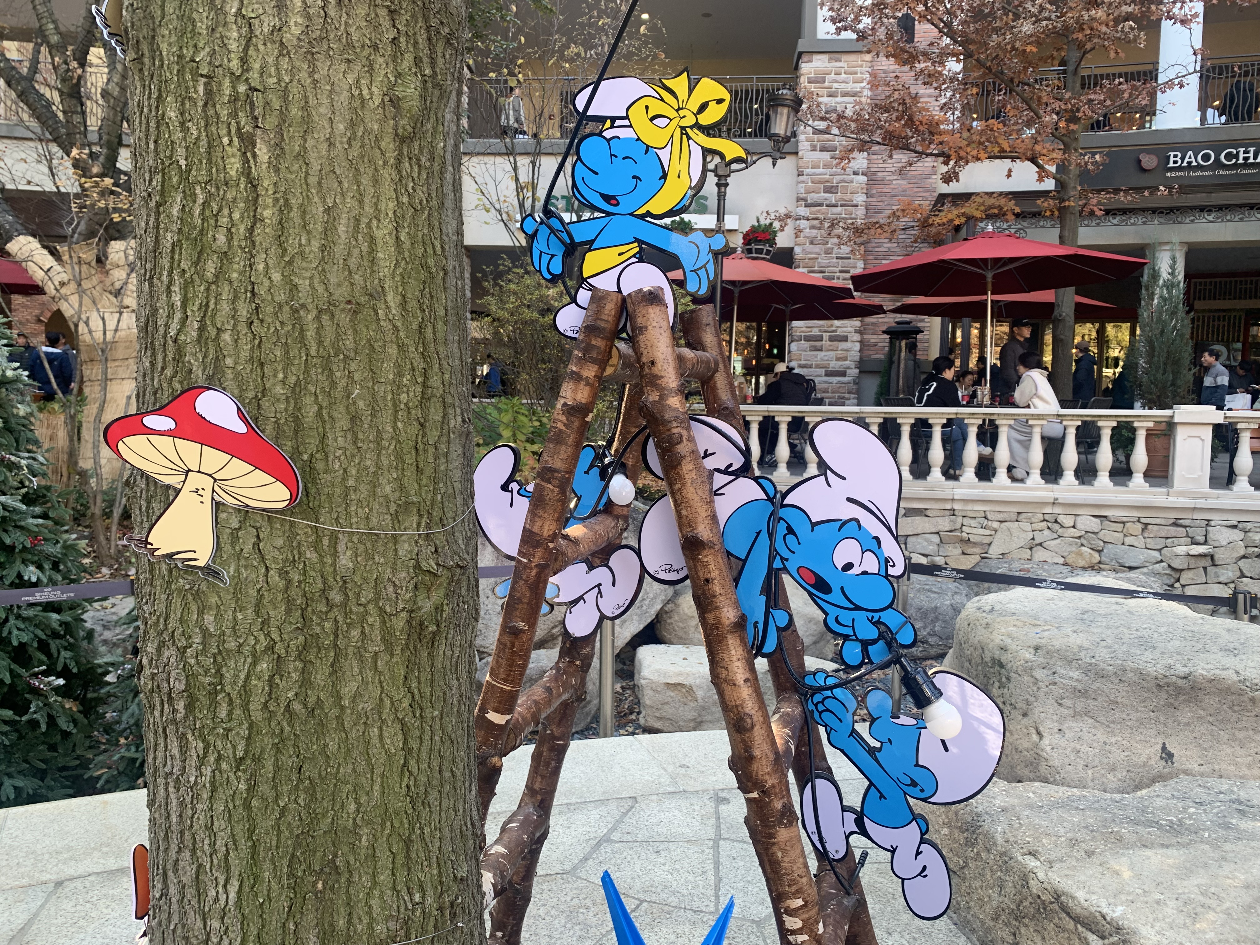 시흥 프리미엄 아울렛 크리스마스 스머프 주말 주차 주말