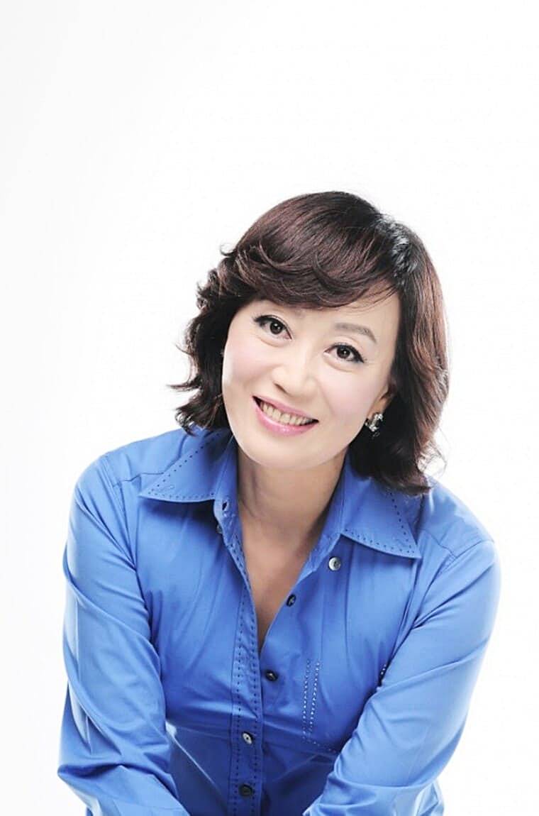 가수-하춘화