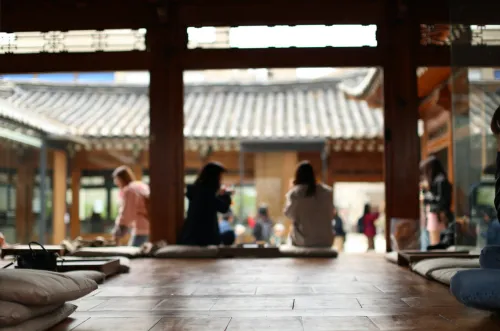 한옥-베이커리-아이-동반