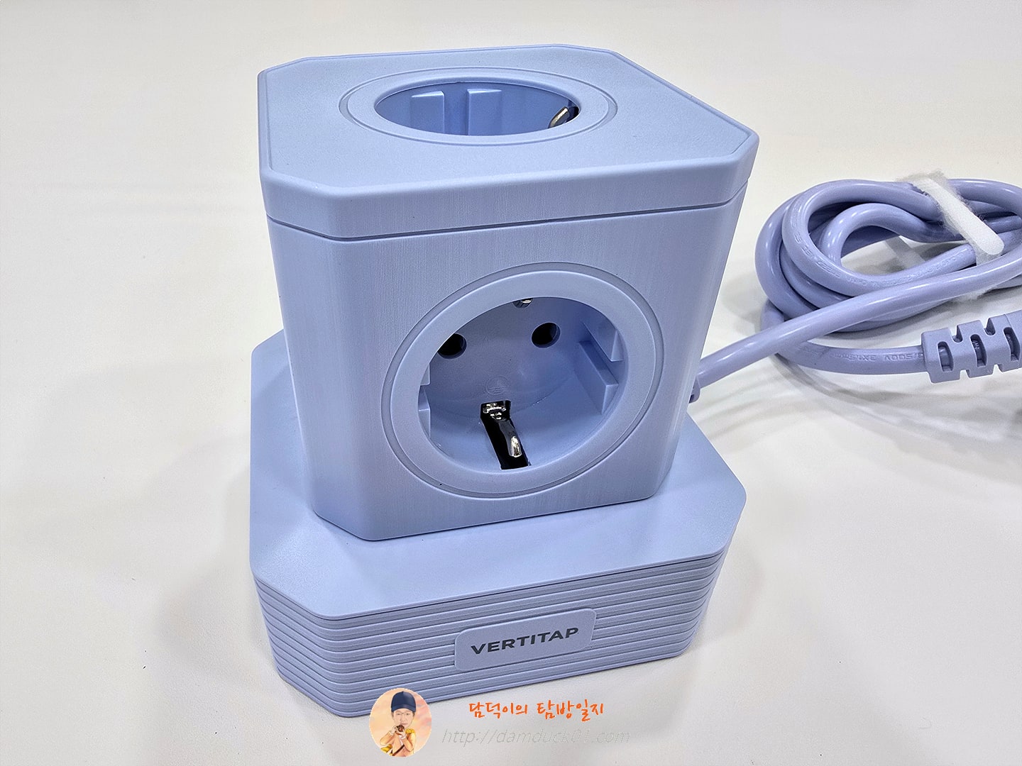 버티탭 버티컬 고용량 4000W 타워 멀티탭 큐브 9구 캠핑 여행 에어컨 디자인 2m