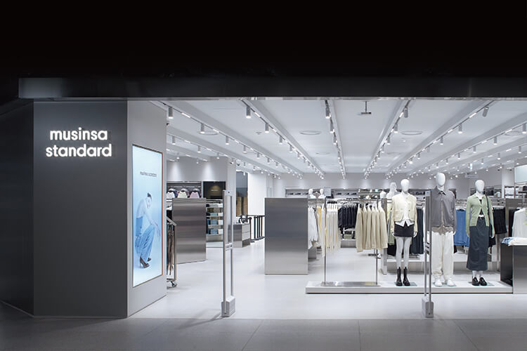 무신사 스탠다드 현대백화점 중동