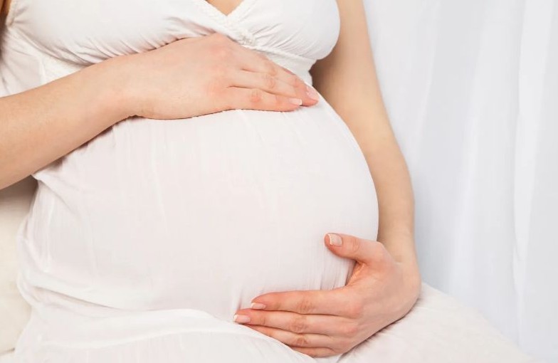 가족이 임신하는 꿈